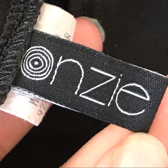 Onzie Sky workout athleisure Tank Black one size - Picture 5 of 7